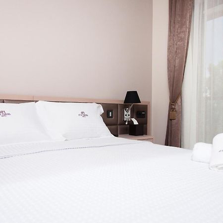 Ayia Marina Suites Ouranoupoli Eksteriør bilde